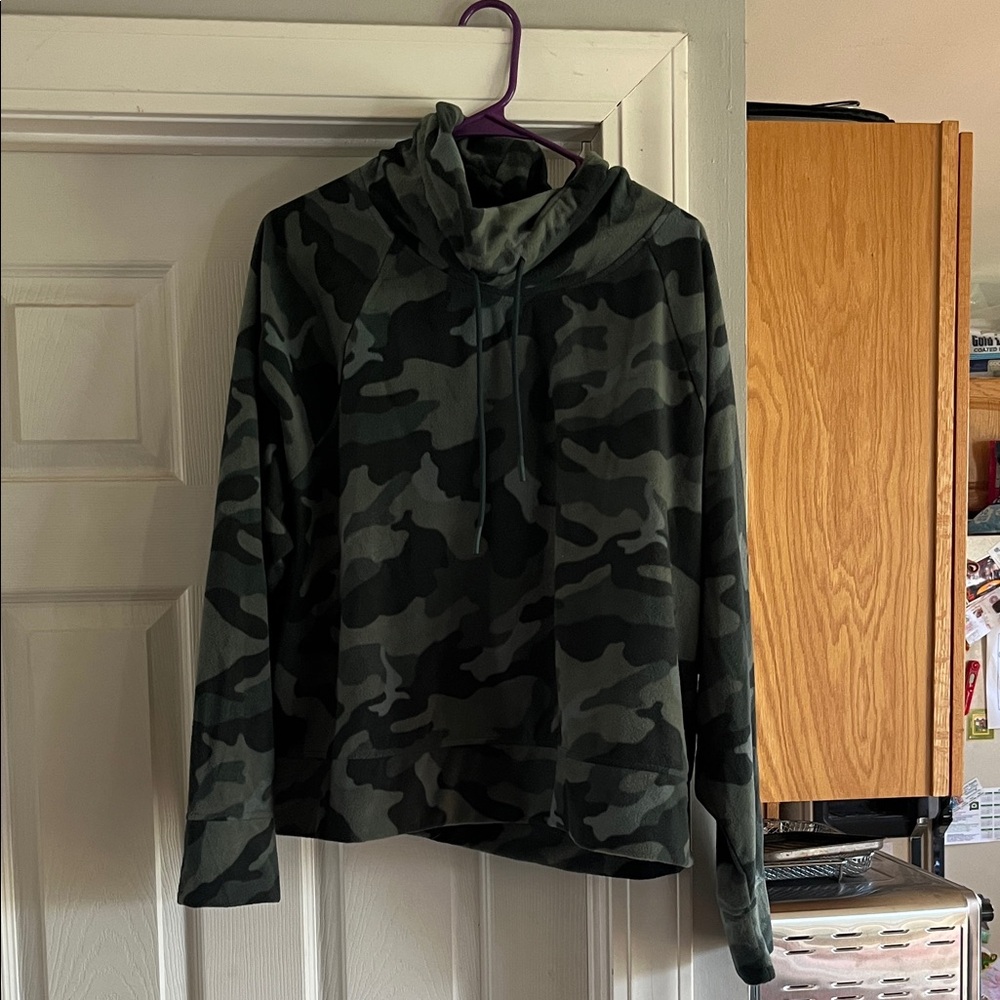 2/$10 Old Navy Active XXL Forest Green Pullover